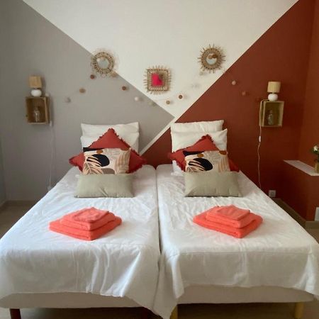 Chambre D'Hotes Zephyr Libeccio Le Moulin De Predelles Reillanne Exterior photo
